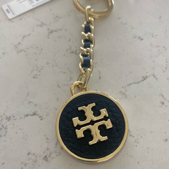 Tory Burch Gold Keychain w/ Black Mercer Leather Detail Inlay Key Fob - Picture 2 of 7